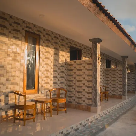 Prasi Sunrise Homestay Toyapakeh Exterior photo