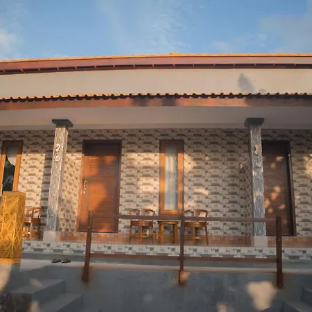 Prasi Sunrise Homestay Toyapakeh Exterior photo
